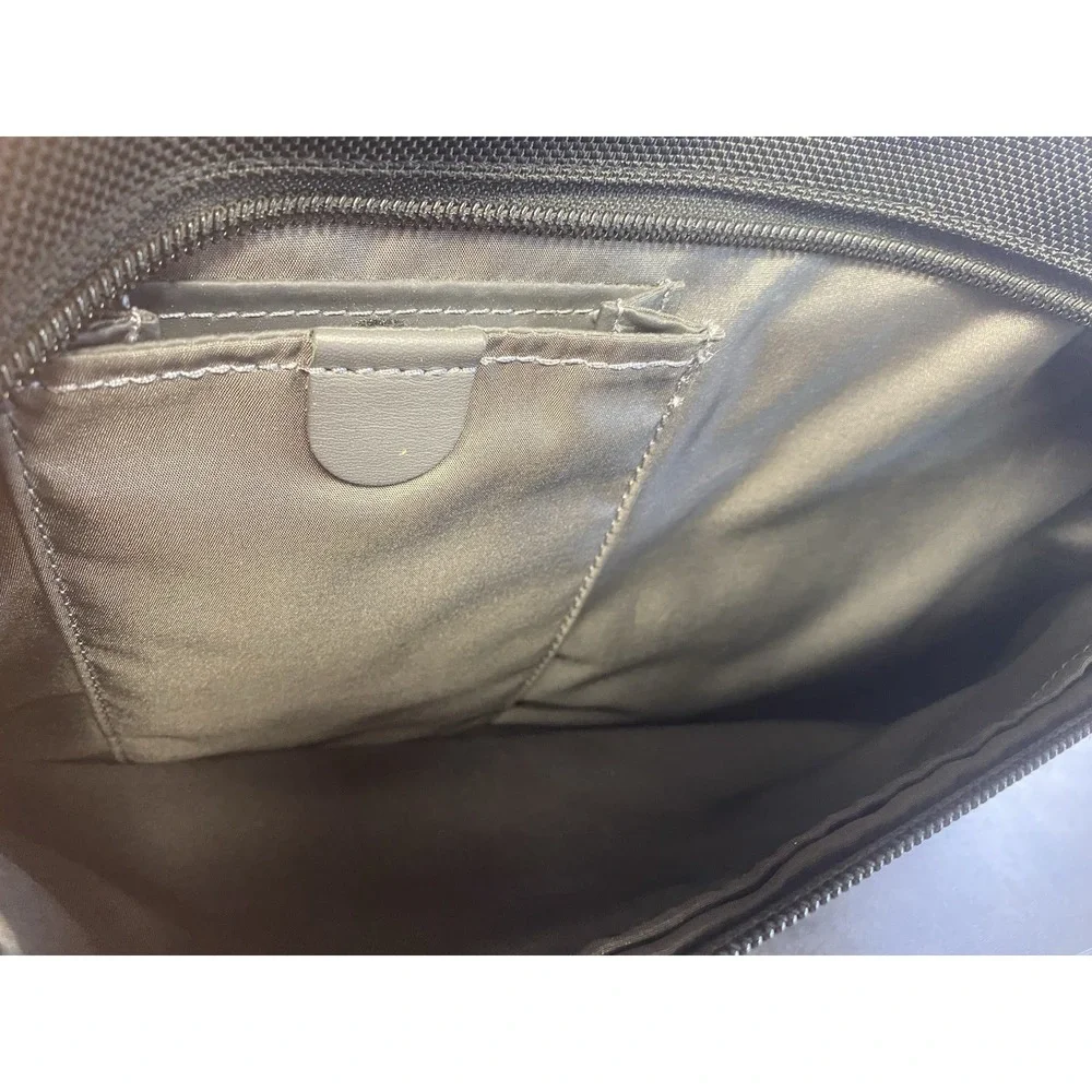 Tumi Ballistic Nylon Briefcase/Carry on with Split Travel Toiletry Kit-22154D4‎